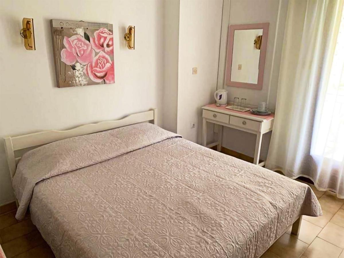 Sunshine Pension Питагорио Екстериор снимка